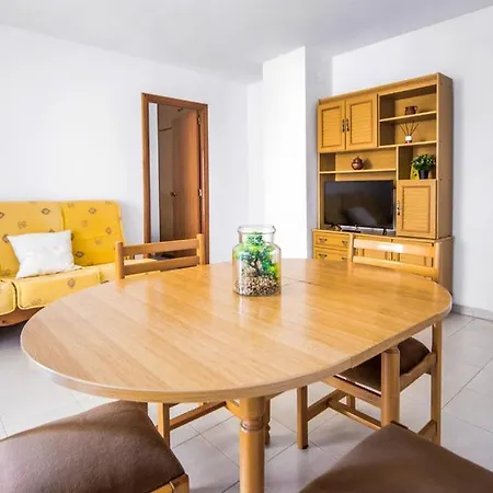 Stunning Apartment In Oropesa Del Mar Exterior photo